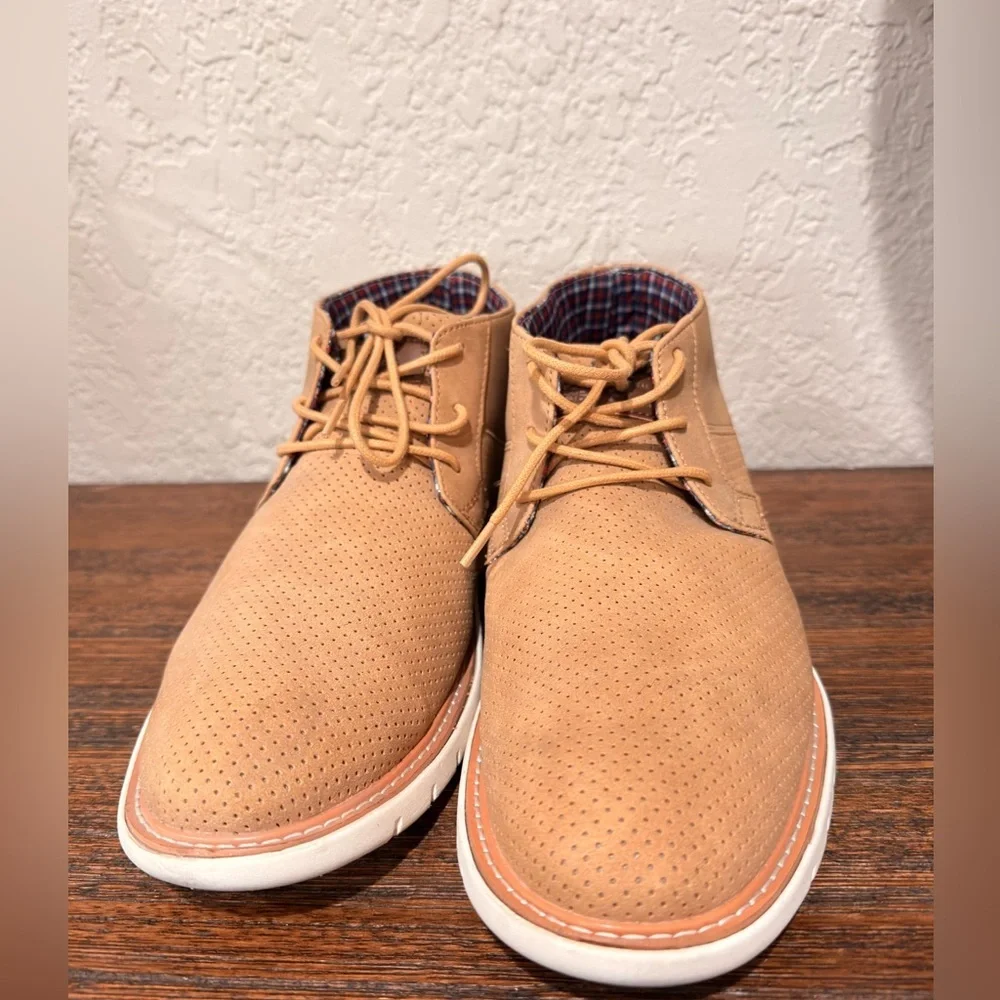 Ben Sherman Whitby Round Toe Chukka  Mens Brown Casual Boots